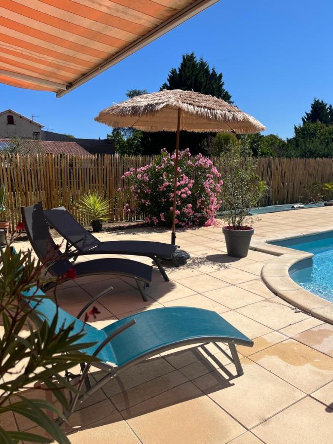 Lavardac Les Voyages De Louison B&B 외부 사진